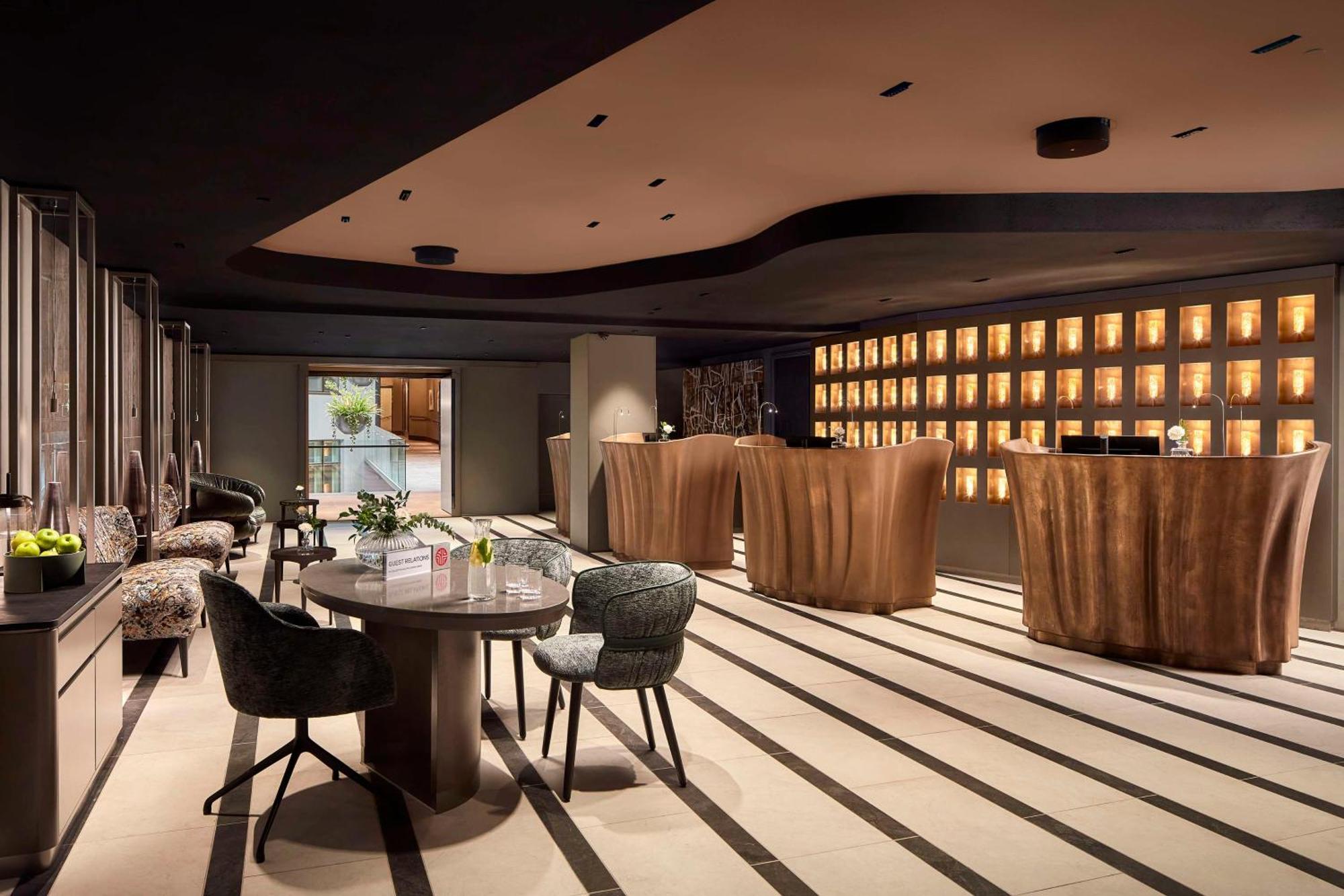 Nh Collection Helsinki Grand Hansa Bagian luar foto The interior of the lounge